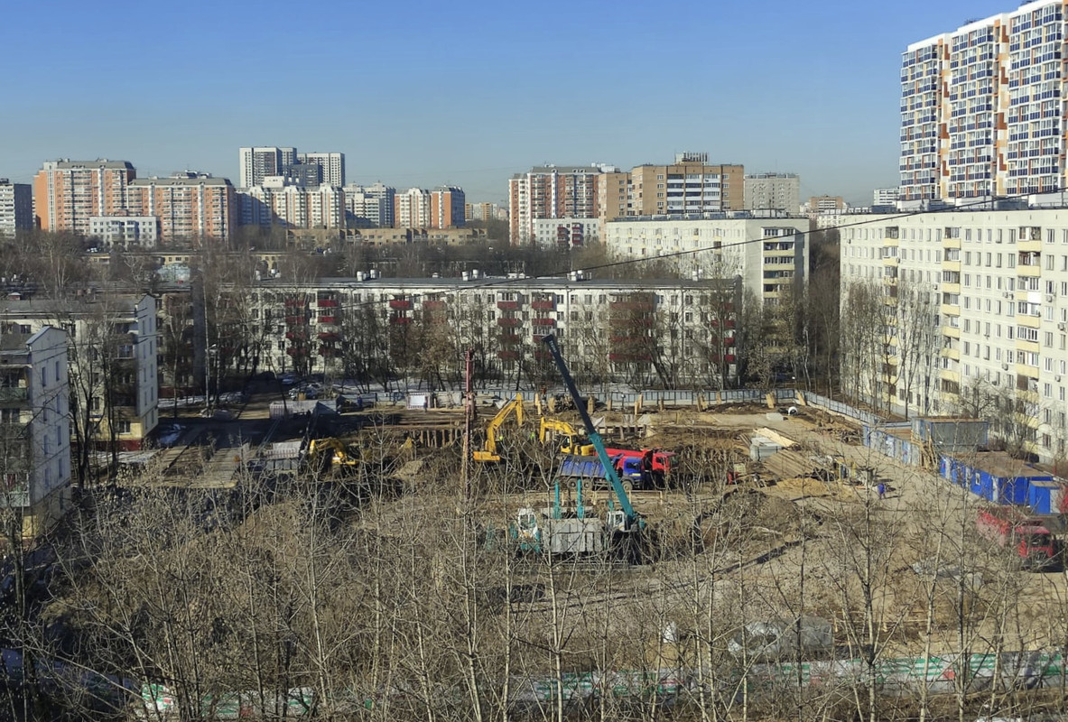 00896E05-AC5B-4360-A410-3D793229CD3E