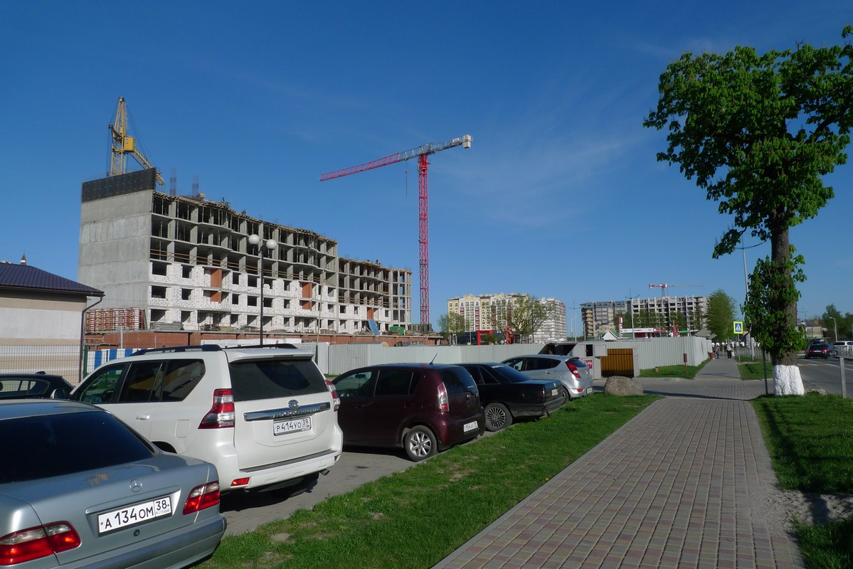 Прикольно - на фото совершенно случайно машина с 38 регионом. Это, прастити, ИРКУТСК!!!! Кто-то приехал к родителям? 0_0 у Калининграда номер региона 39. Прикольно - на фото совершенно случайно машина с 38 регионом. Это, прастити, ИРКУТСК!!!! Кто-то приехал к родителям? 0_0 у Калининграда номер региона 39.