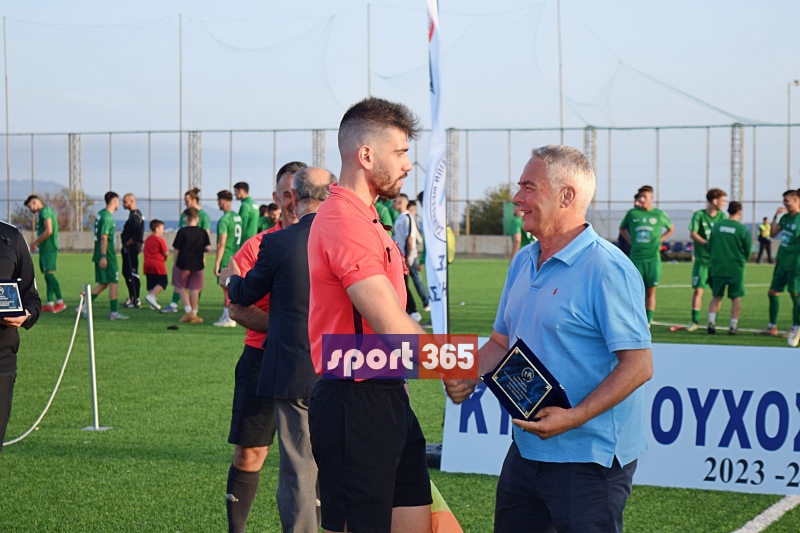 , &Tau;&omicron; &phi;&omega;&tau;&omicron;&rho;&epsilon;&pi;&omicron;&rho;&tau;ά&zeta; &tau;&omicron;&upsilon; &tau;&epsilon;&lambda;&iota;&kappa;&omicron;ύ &Epsilon;&rho;ά&nu;&eta;-&Pi;&alpha;&nu;&theta;&omicron;&upsilon;&rho;&iota;&alpha;&kappa;ό&sigmaf; (&phi;&omega;&tau;&omicron;)