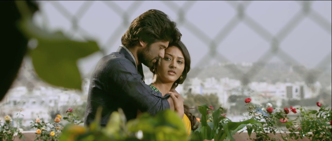 vlcsnap-2025-04-22-23h49m22s135