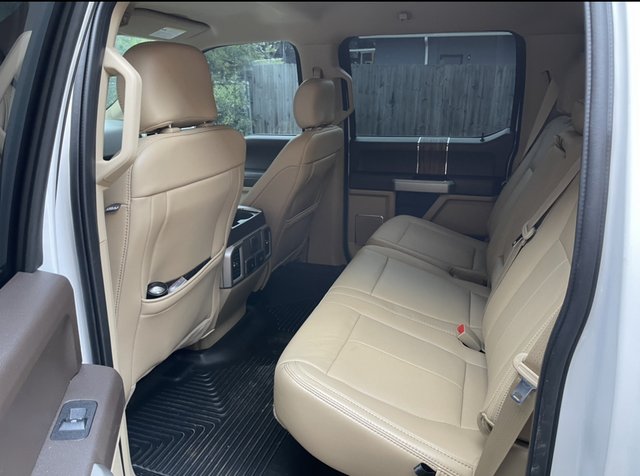 E60BF9A9-0FA0-48EA-A3B6-9A5E154003FF_1_201_a