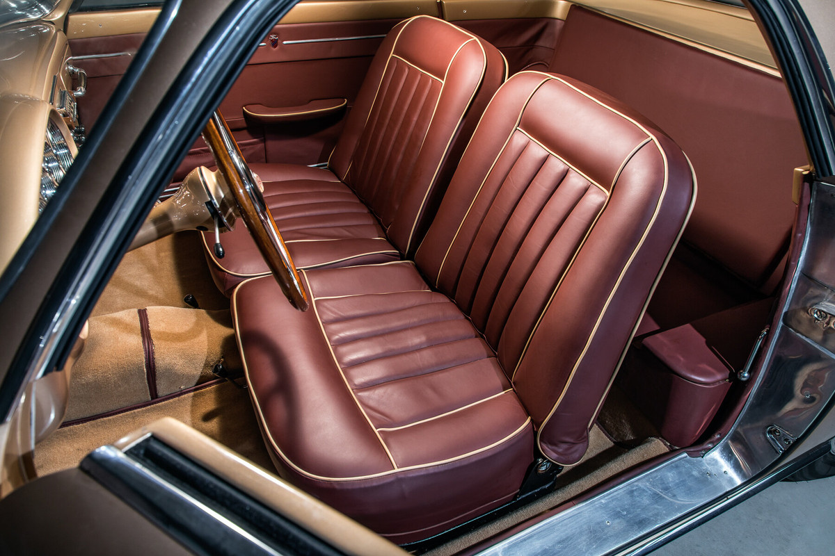 Альфа Ромео 1900 6