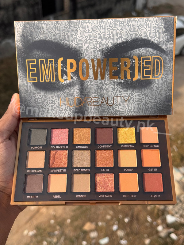 HudaBeauty Empowered Eyeshadow