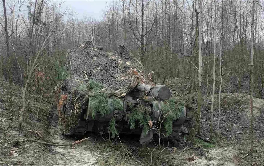 Ukrainian-Army-deploys-donated-British-Challenger-2-tanks-to-counter-Russian-forces-925-001.webp