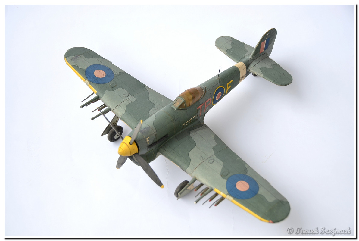 Hawker Typhoon-12