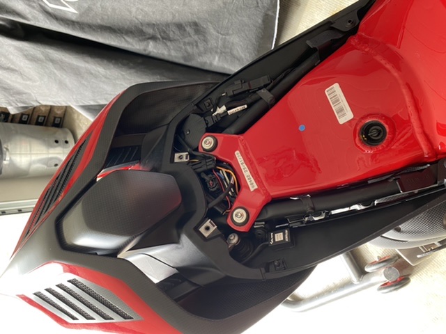 8C2CF64B-B3CD-4F70-B5B9-E45CC815B809