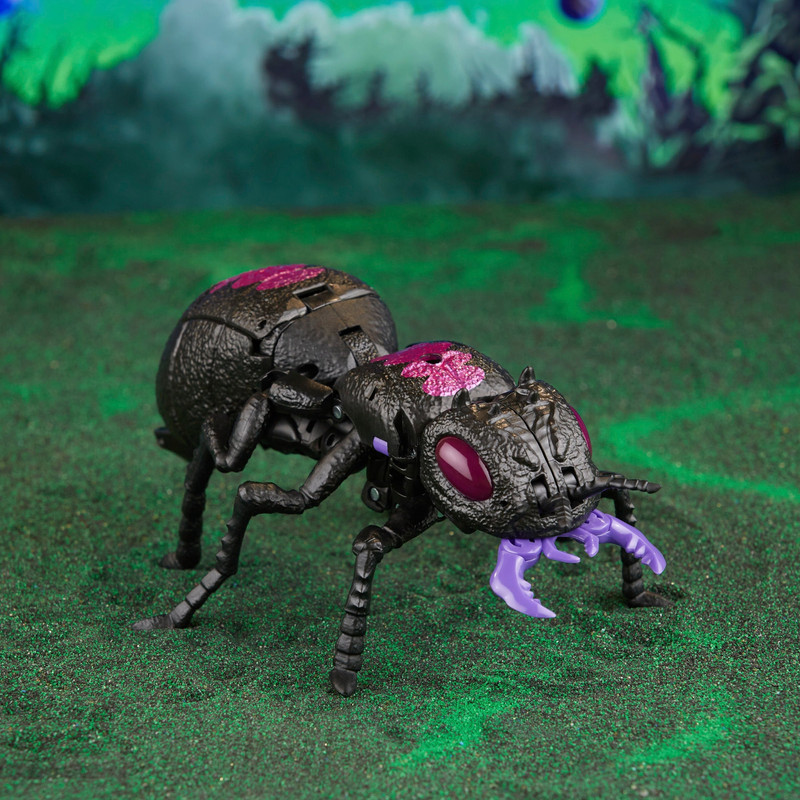 09-F6942_DIO_TRA_GEN_SELECTS_ANTAGONY_0009_2000px_300DPI_2000x