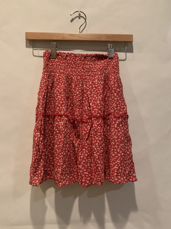 red skirt hollister