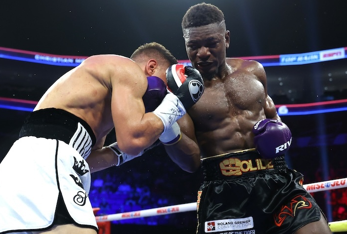 Кристиан Мбили надви храбрия Сергей Деревянченко