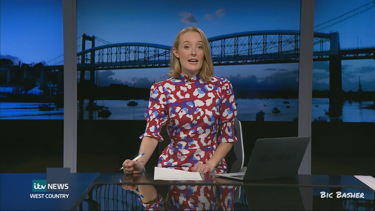 09.29 - 18.45.00 - ITV News West Country. Breaking news and current s....ts_snapshot_08.21.022