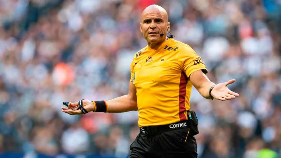 Paco Chacón y el mensaje sutil hacia Piojo Herrera