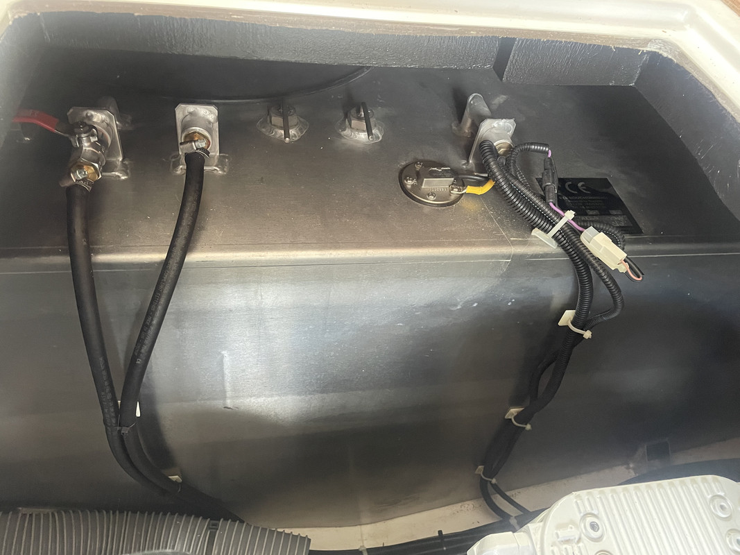 4C98B360-F354-4894-8BD5-D5E5B9BB468D