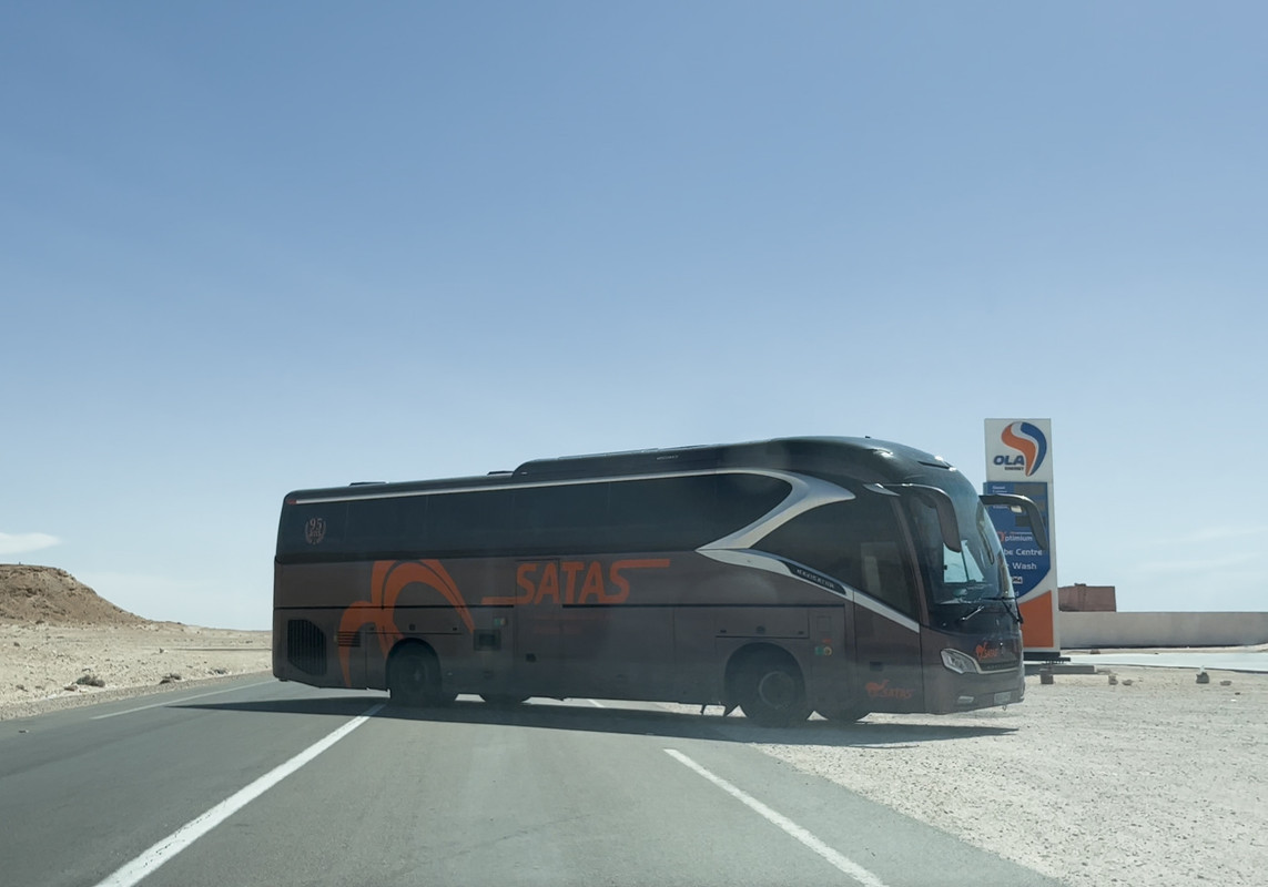 Bus SATAS en Hassi Lakrâa