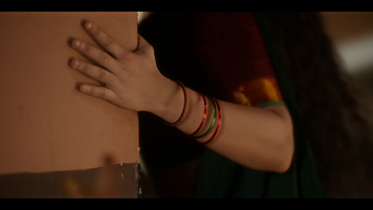 [Image: vlcsnap-2024-12-13-17h51m19s780.png]