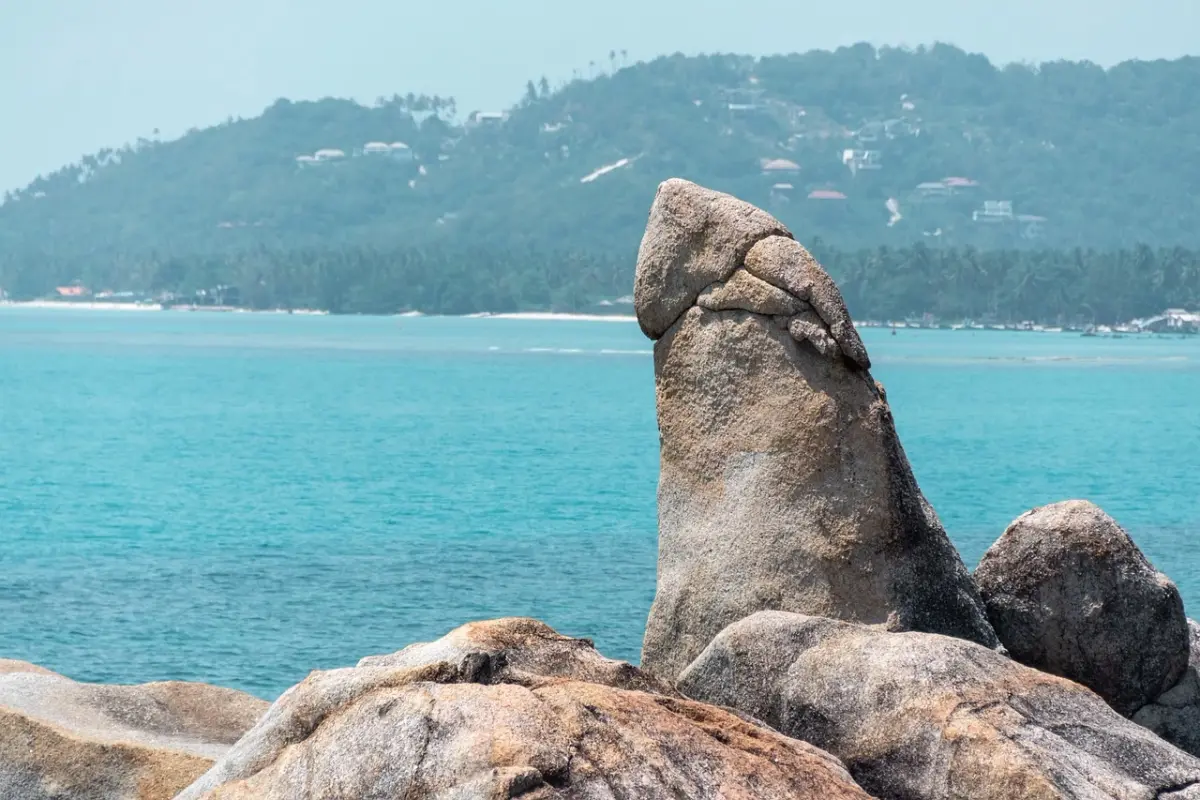 Hin Ta Hin Yai Samui