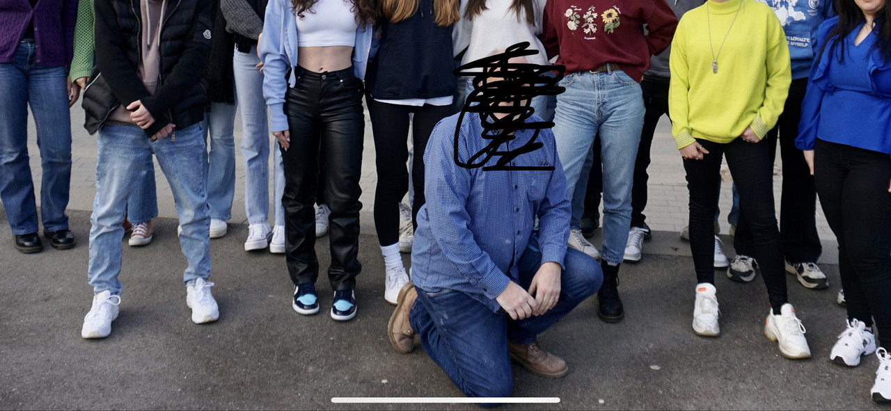 8283D54D-4A70-43B9-AF44-276C63AE2235