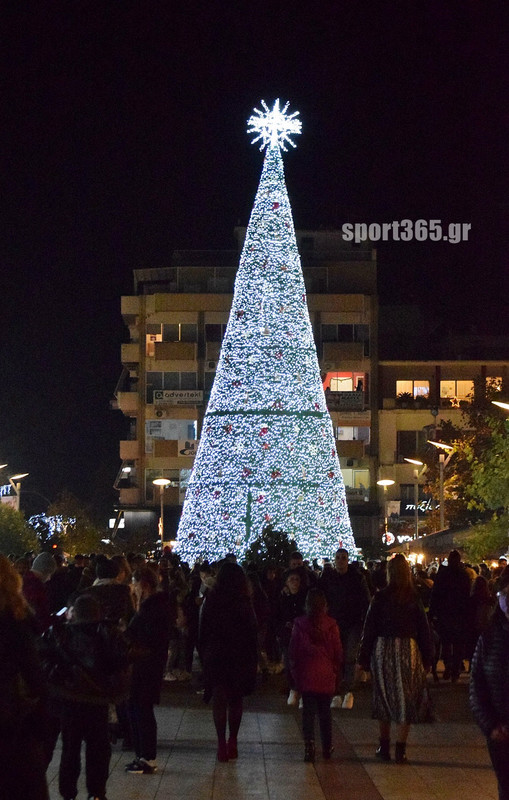 christmass-tree-kalamata-023-20211202