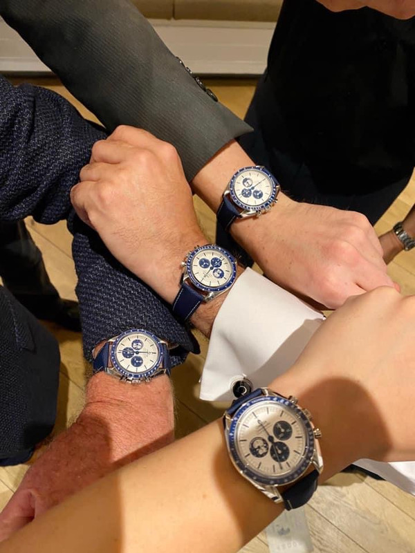 4A098429-8CF7-4D9E-B6B9-12AC15E0CC87