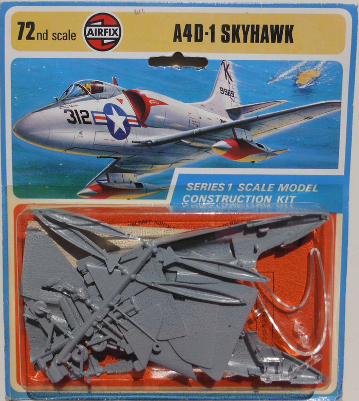 Airfix 72 McDonnell Douglas A4D-1 Skyhawk (01022-3)