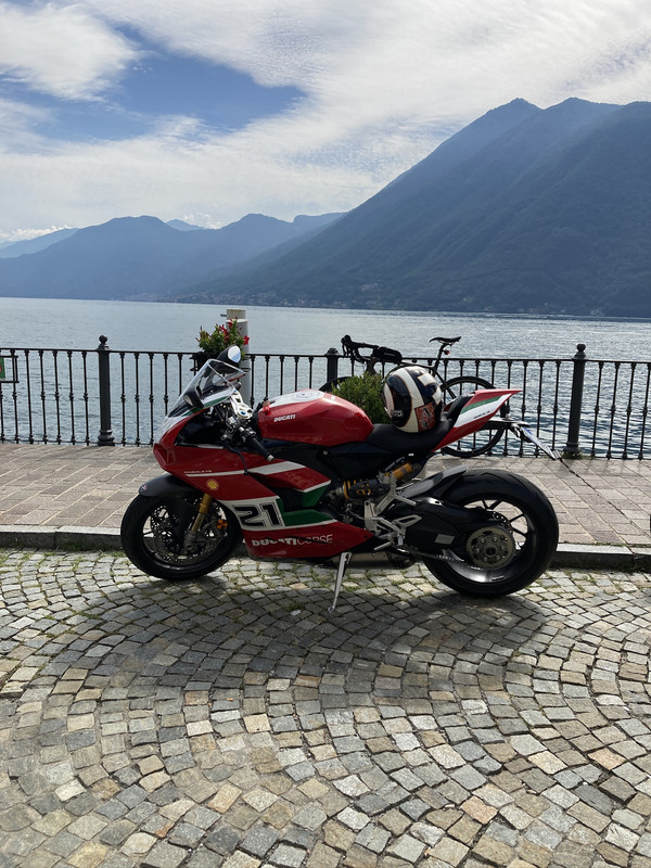 554F5D5B-6C18-4F36-AE09-59E6B18D2402