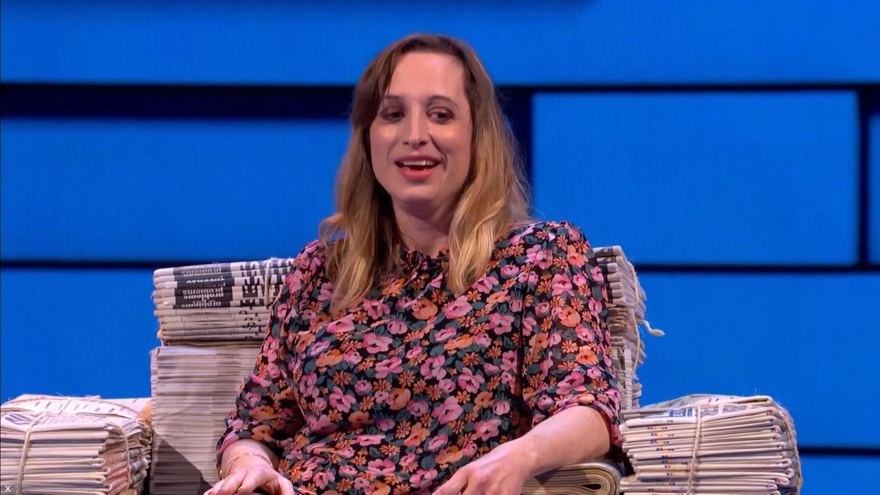 Isy Suttie 171021.mp4_snapshot_06.22_[2021.10.17_03.04.58]