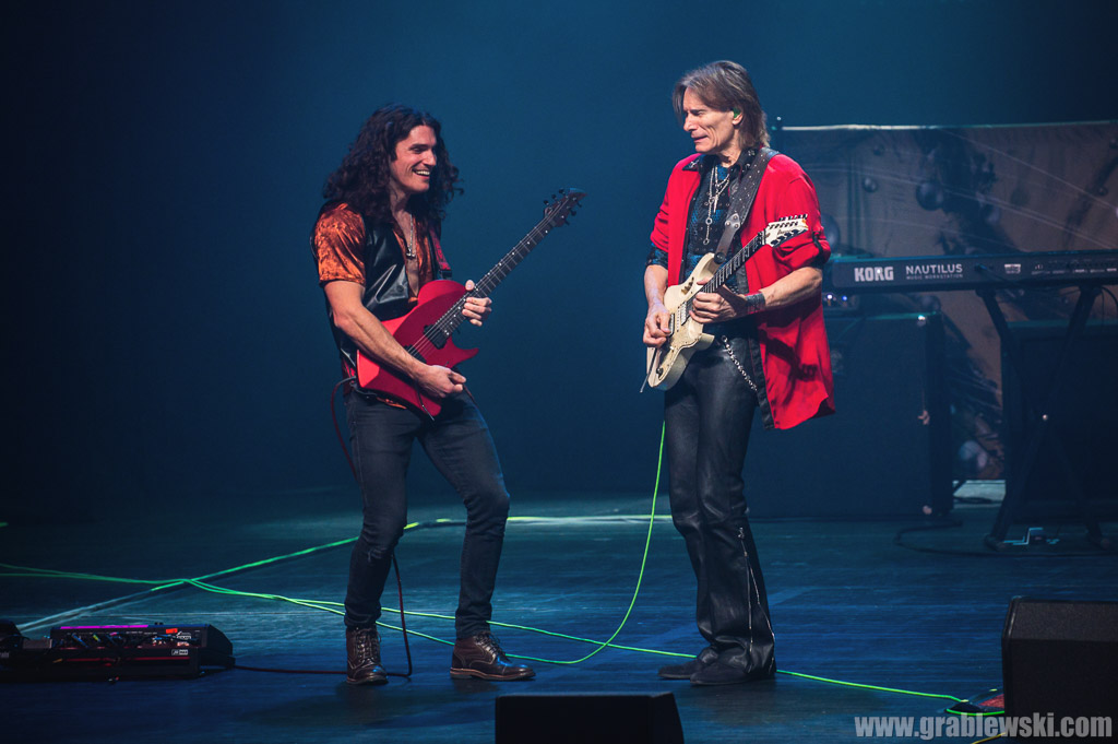 [Obrazek: 2023-05-03-Steve-Vai-040.jpg]