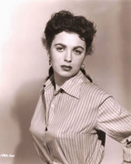 Faith-Domergue-a37