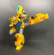 Cyberverser-Deluxe-Bumblebee-04