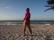 Un-d-a-en-la-playa-en-la-tarde-70