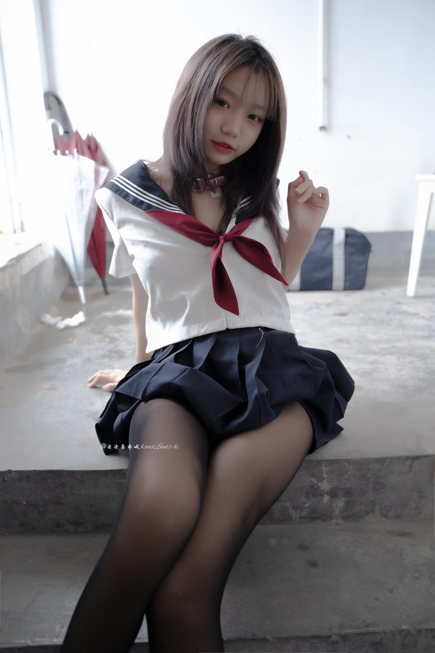柒柒要乖哦 NO.005 天台学姐 55