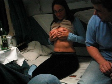[Image: Voyeur10885123004.jpg]