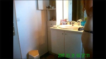 [Image: Voyeur35985142923.jpg]