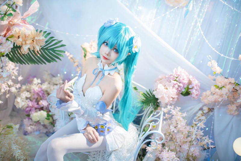 艾西Aiwest 初音未来粉蝶花Cosplay写真图集 Miku高清美图 44P (159.9M)插图5
