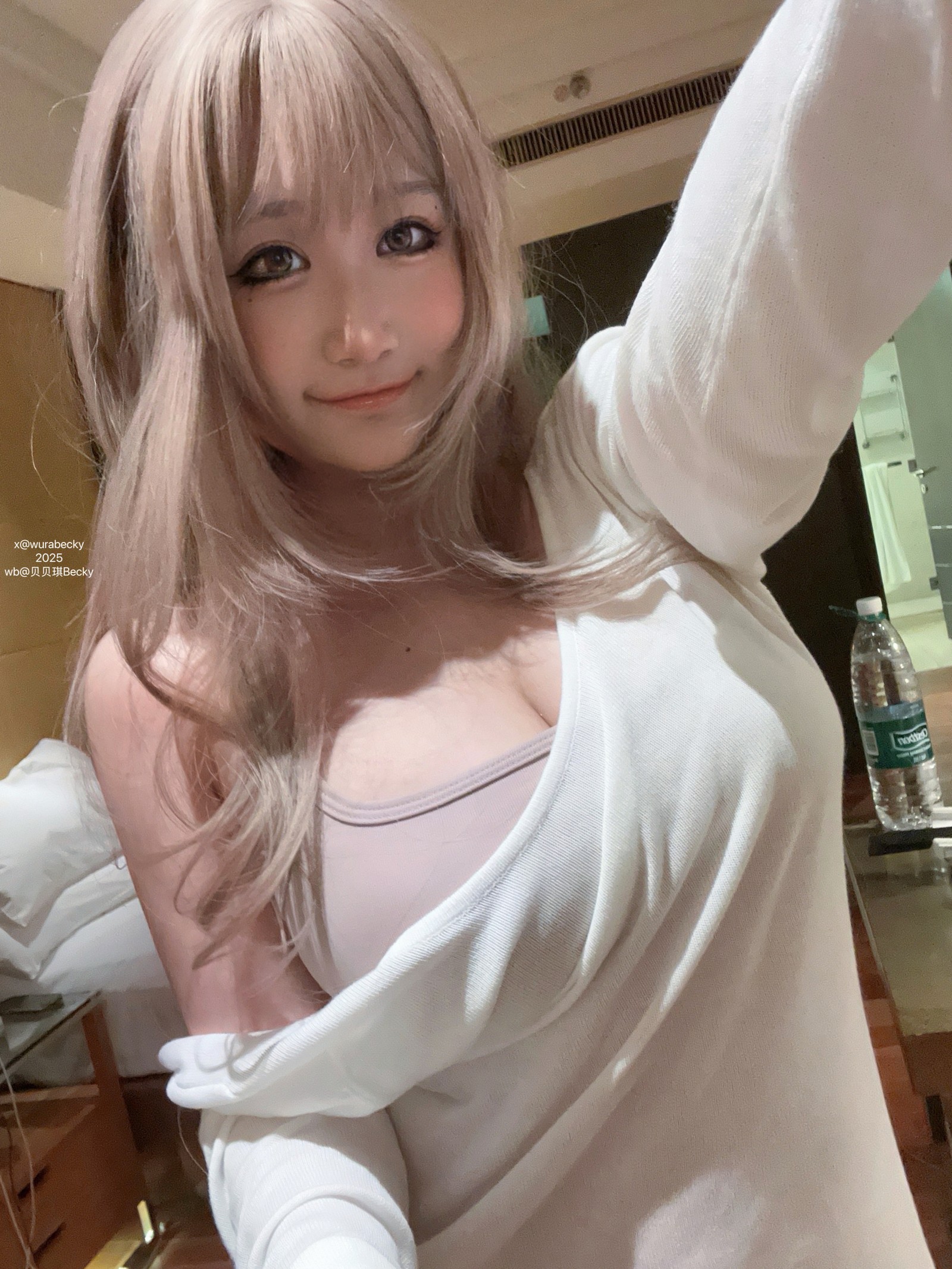 贝贝琪Becky写真作品，清淡口的五花肉乎乎 [44P-1V-341.5M]插图1