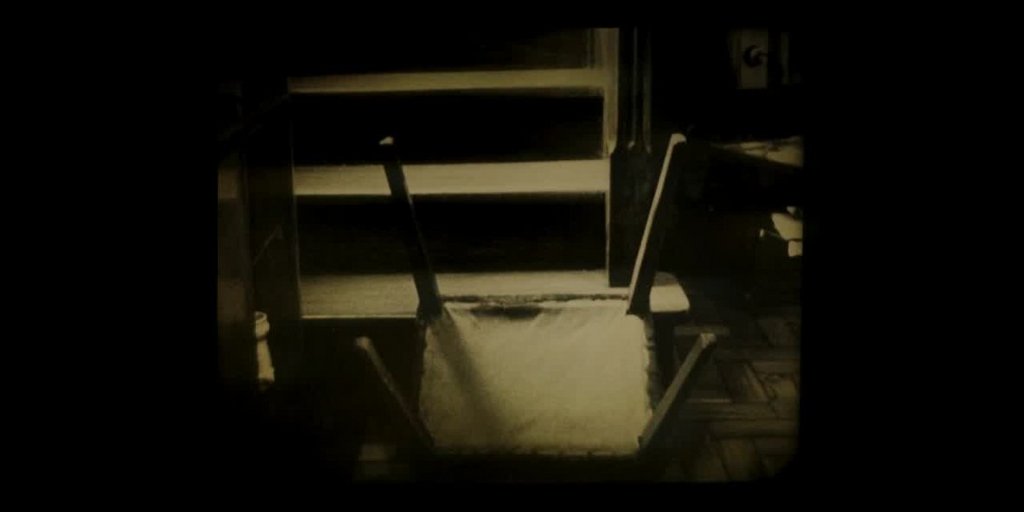 [Image: b0x951cxzemn.jpg]