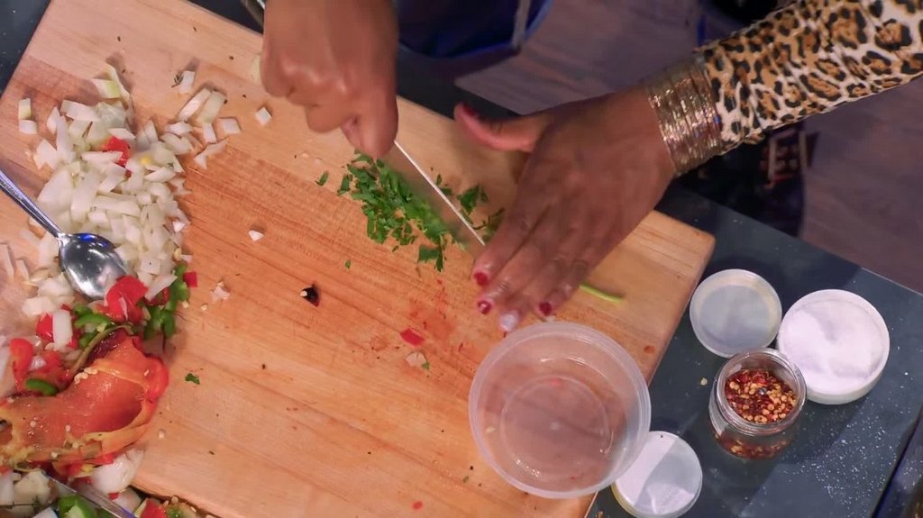 [Image: w4mby4tanu44.jpg]