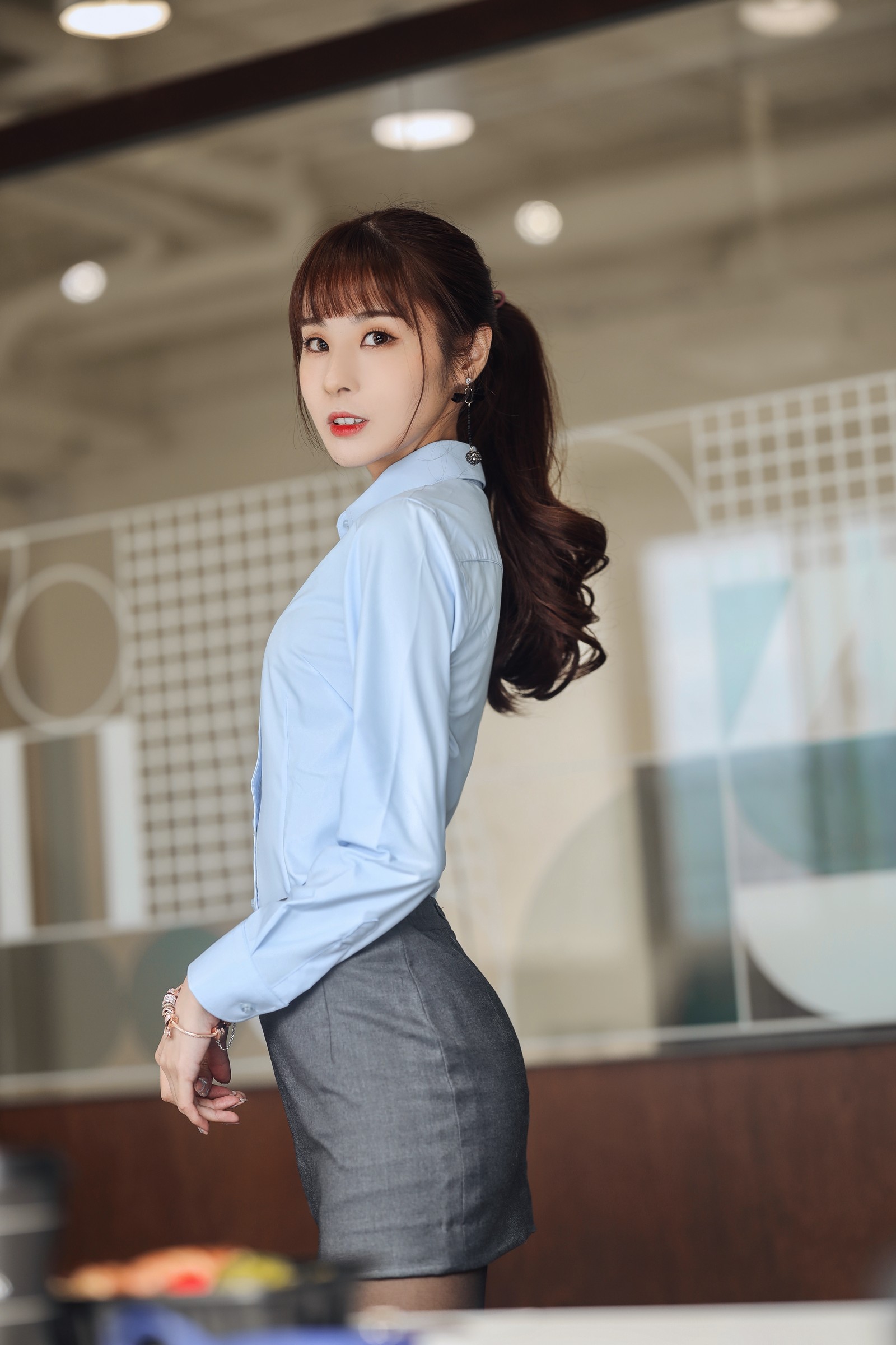 泥泥汝 OL 女郎 A 主题 写真图集｜职业风高清摄影（31P｜155MB）插图6