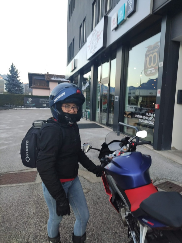 F147AA9C-9AF1-448E-B768-2BE96F52FF6B