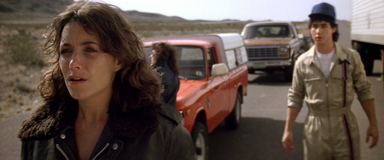 Starman (1984).mkv_snapshot_01.14.44_[2018.02.09_04.48.12]