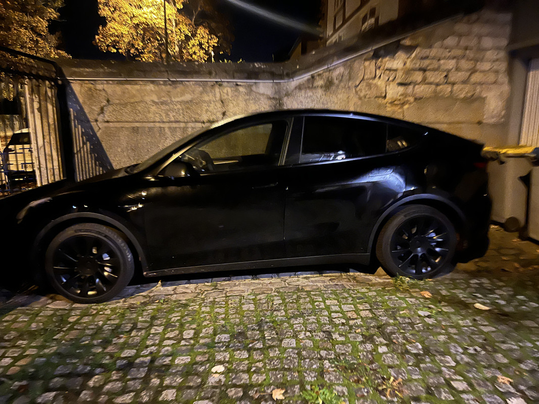 AB40C922-302F-460A-9655-C3805F5BF998