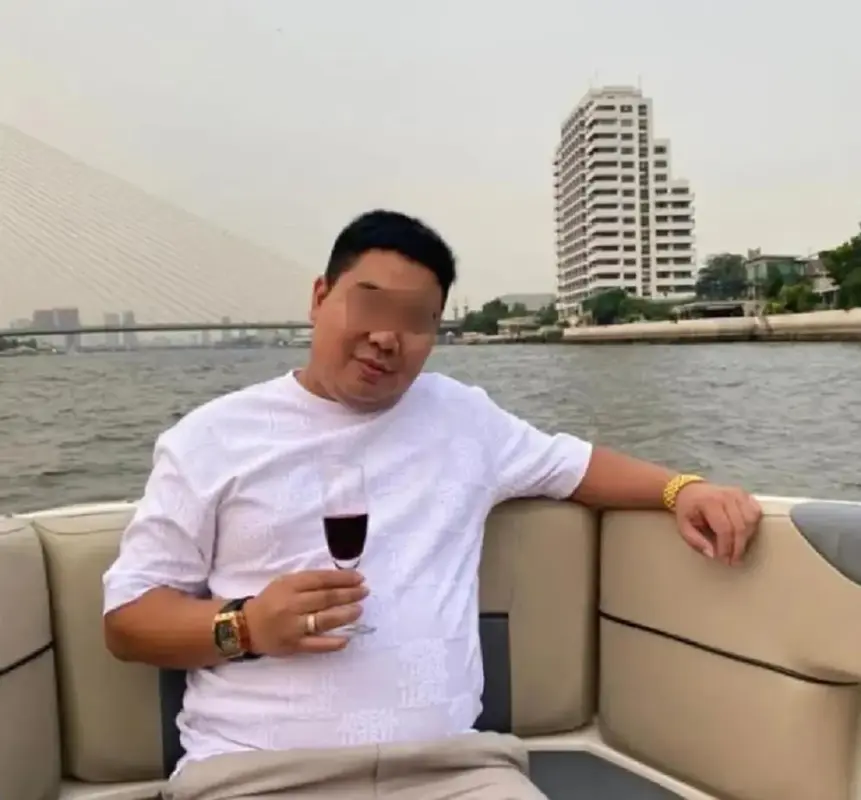 g-DOTDId-Aw-GFB78bwccbb