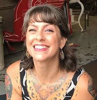 The 46-year old daughter of father (?) and mother(?) Danielle Colby in 2022 photo. Danielle Colby earned a  million dollar salary - leaving the net worth at 1.5 million in 2022