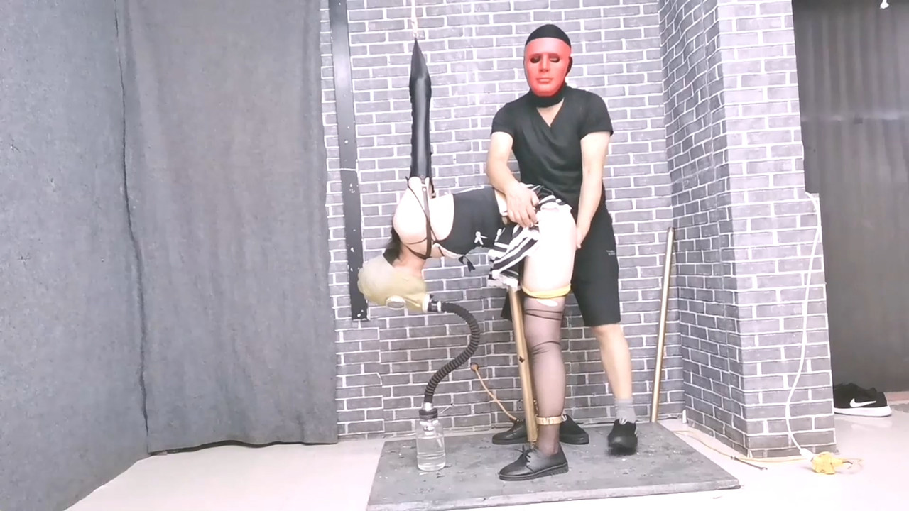 飞天原创 柔柔直臂防毒面具反吊.mp4_20210701_130205.854