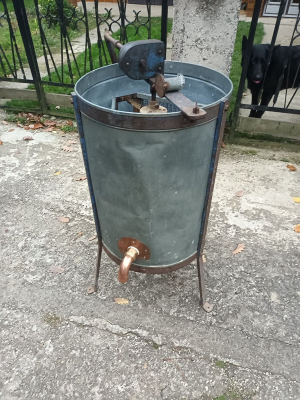 60301BCE-68EE-415D-9B5B-1A9009E65016