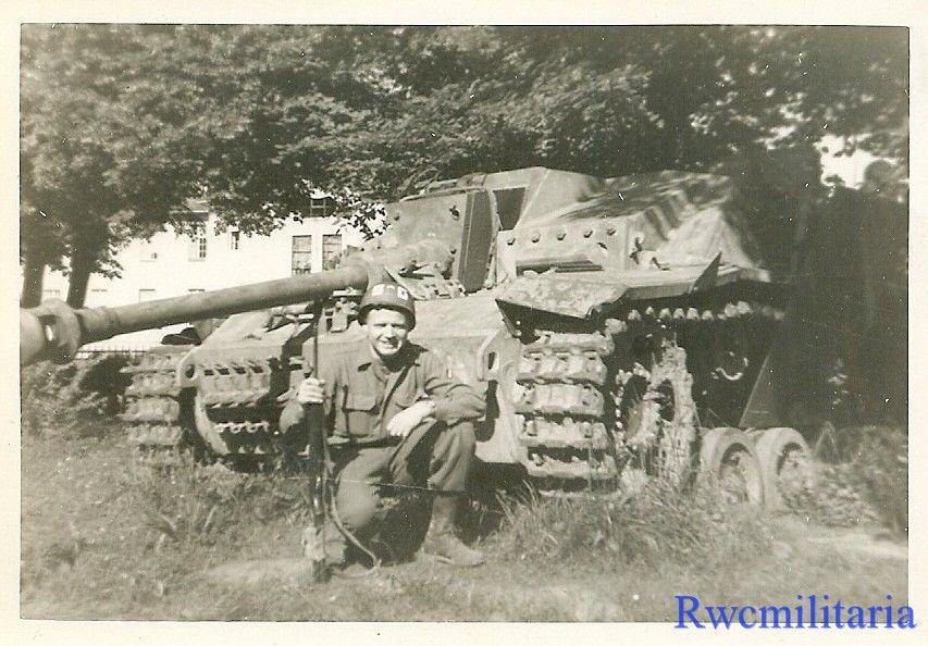 US Soldier w Captured German Sturmgeschütz Panzer Tank