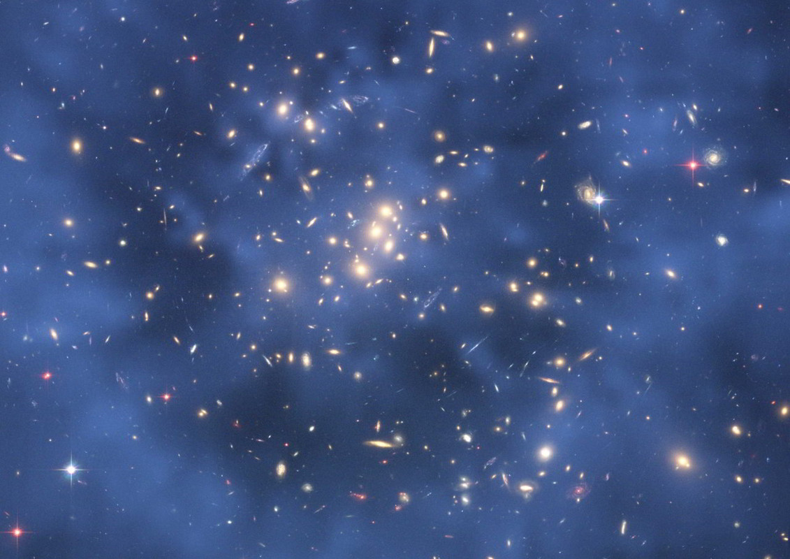 La Quinta Forza: Universo con Pareti Invisibili, Confini tra le Galassie
