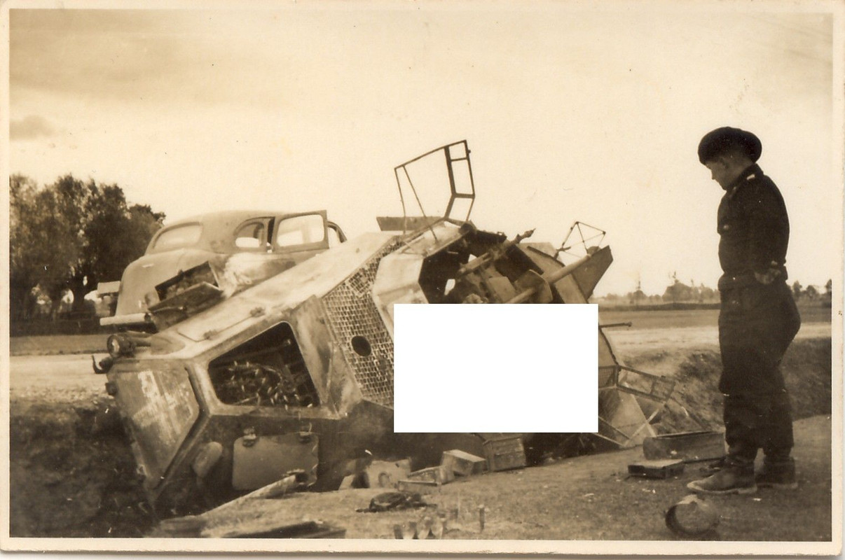 Deutscher Panzer Spähwagen 4 Rad SdKfz 222 abges