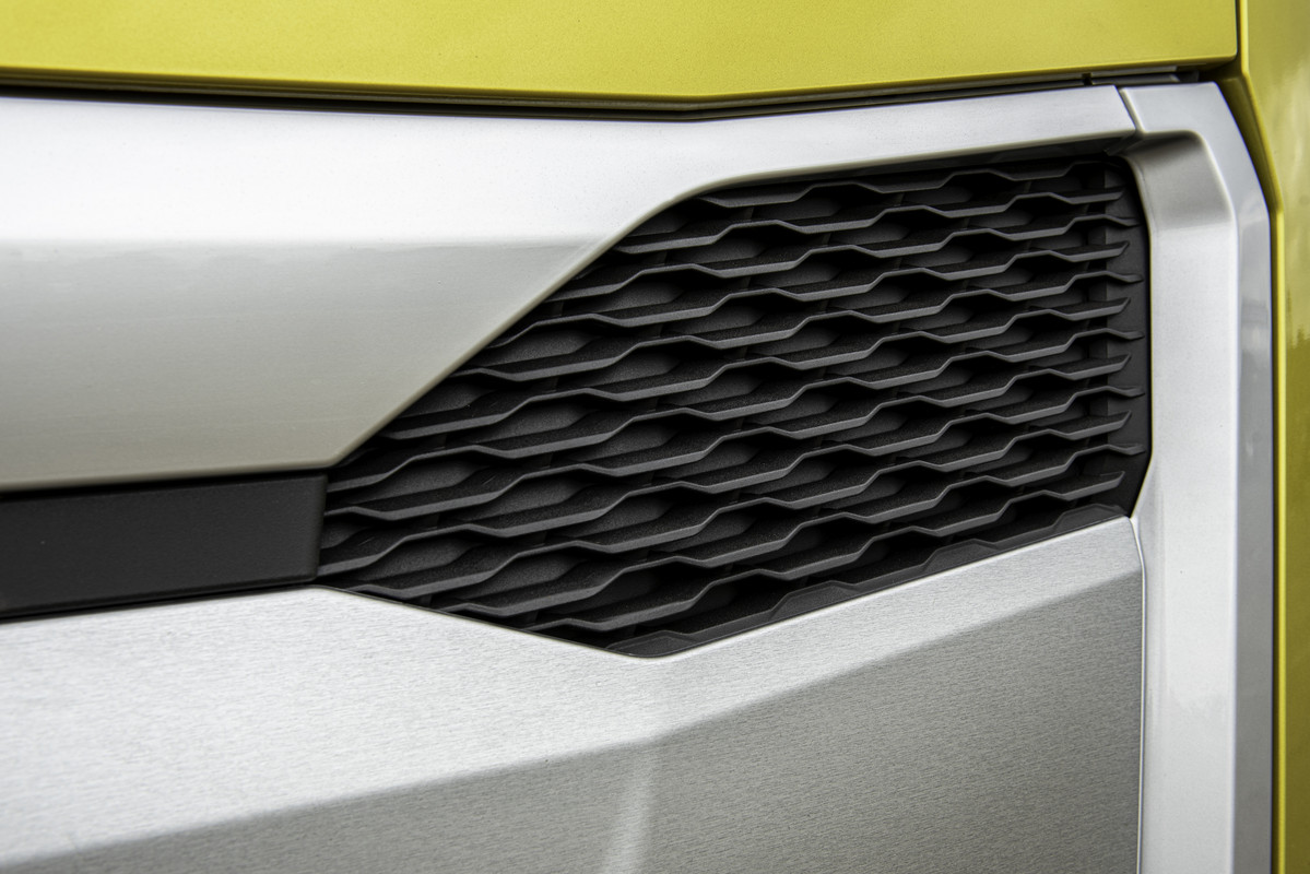 03-Highly-efficient-air-intake-New-Generation-DAF-truck-series-XF-XG-XG.jpg