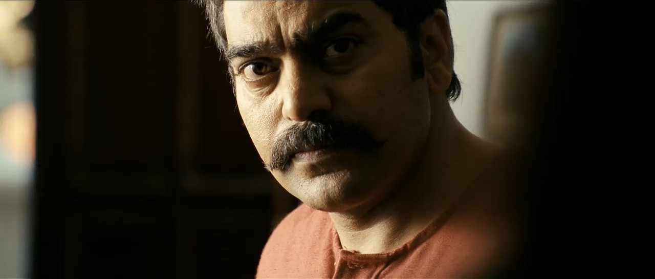 Vettai 2012 BluRay [Tamil] 480p, 720p ESub Screenshot