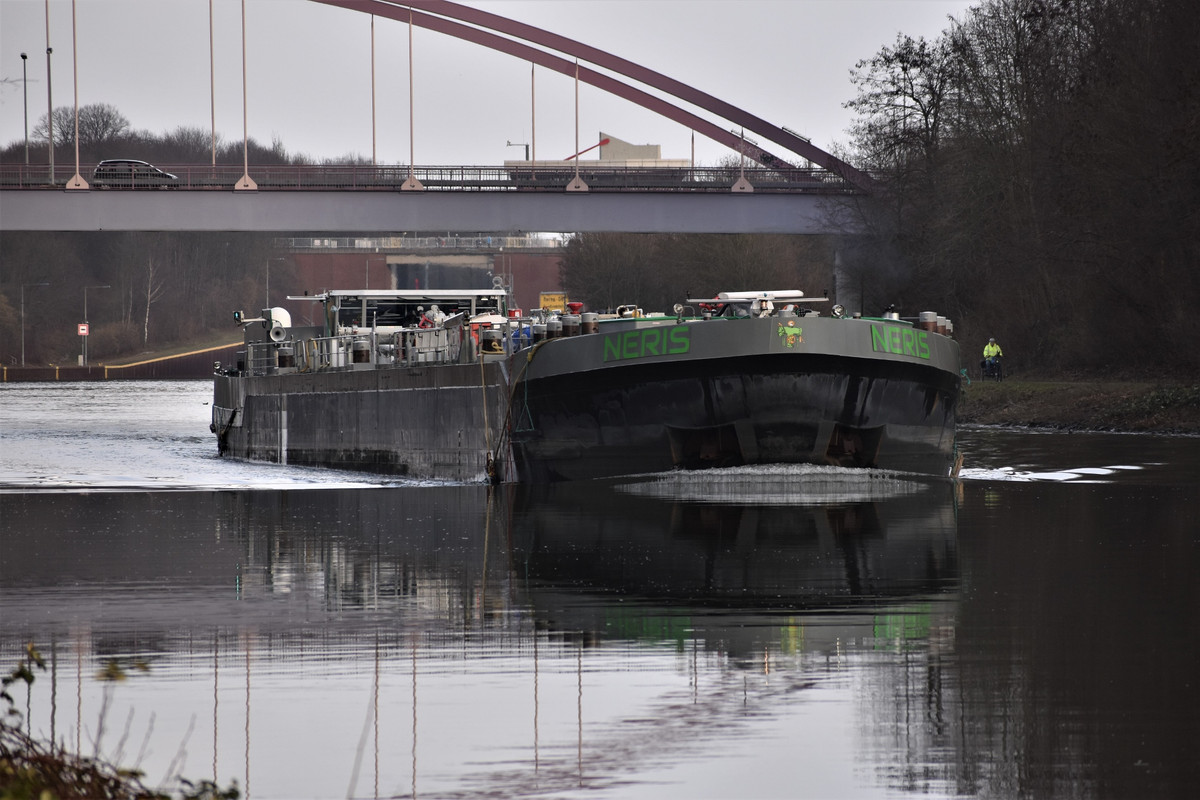 2023.02.04b3 Neris (1940x1293)